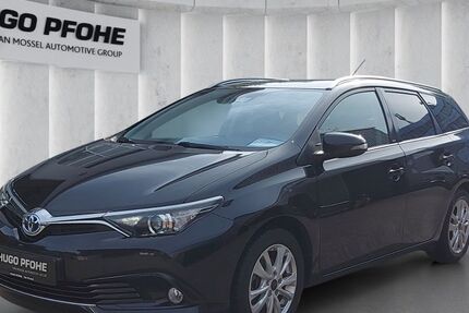 Toyota Auris 51.800 km 16.450 &euro; Schwerin 19061