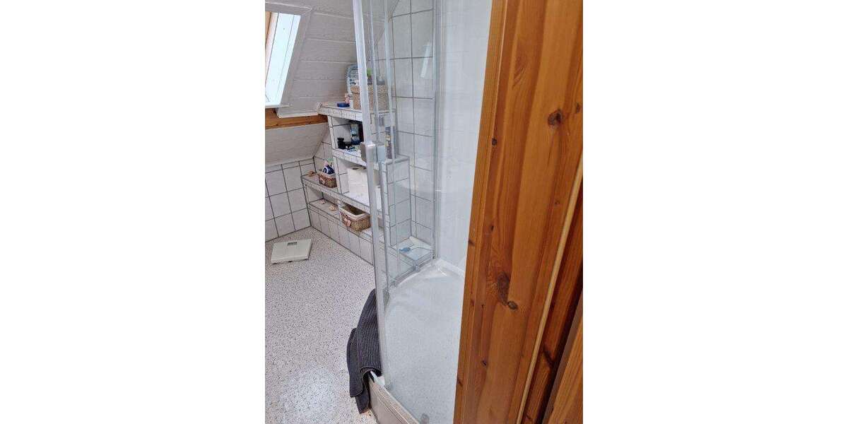 Zwei Häuser auf einem Grundstück – Vielseitigkeit, Platz und Potenzial - Doppelhaushälfte Pößneck | Angebot:25475150