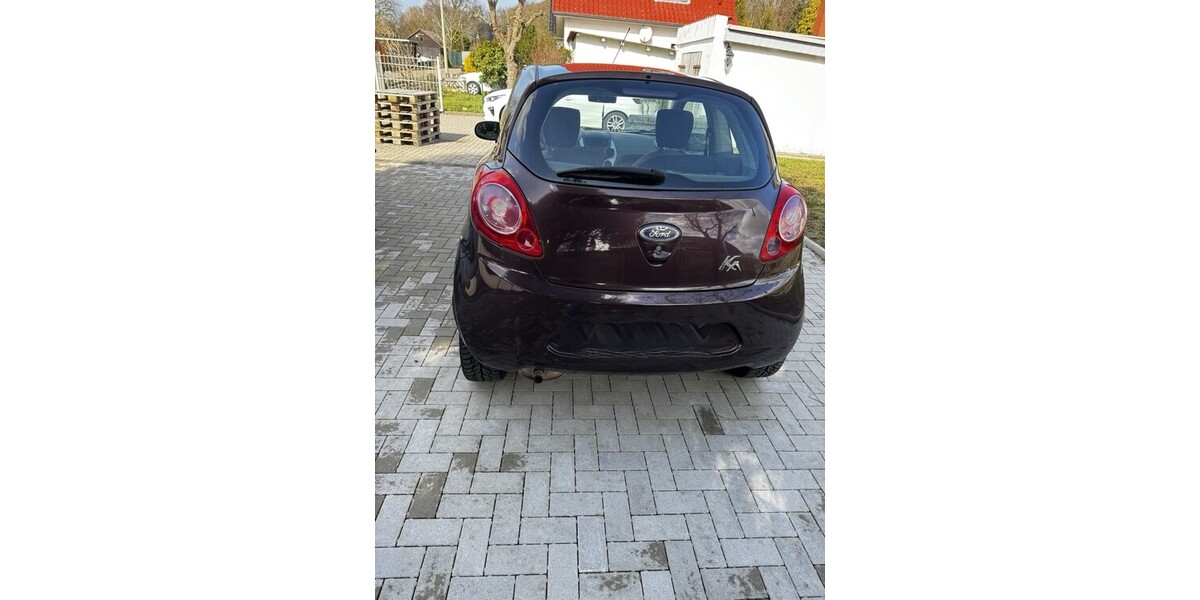 Ford Ka 90.008 km 2.500 &euro; Bremerhaven 27576