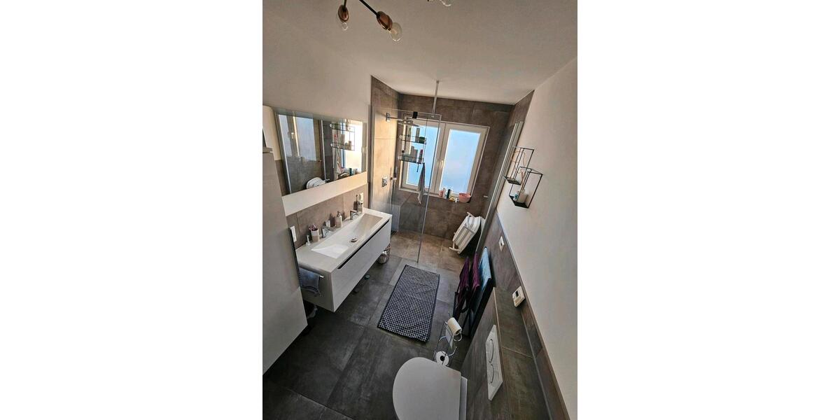 Etagenwohnung Andernach - 4 Zimmer, 104 m&sup2;, 1.190&euro; | Angebot:26342960