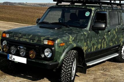 Lada Niva 8.362 km 23.999 &euro; Weimar 99425