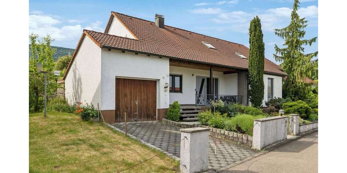 Einfamilienhaus Heubach - 8 Zimmer, 192 m&sup2;, 450.000&euro; | Angebot:25349560