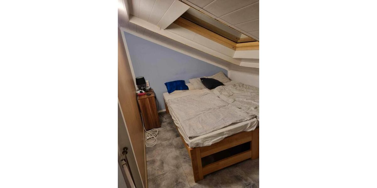 Dachgeschoßwohnung Ingolstadt Nordost - 2 Zimmer, 45 m&sup2;, 900&euro; | Angebot:25512569