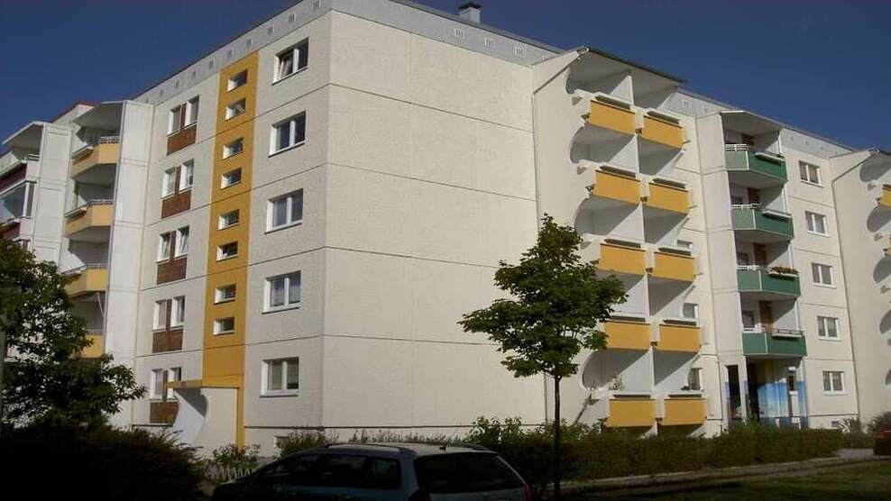 Wohnung zum Mieten in Rostock 270 € 36.09 m²
