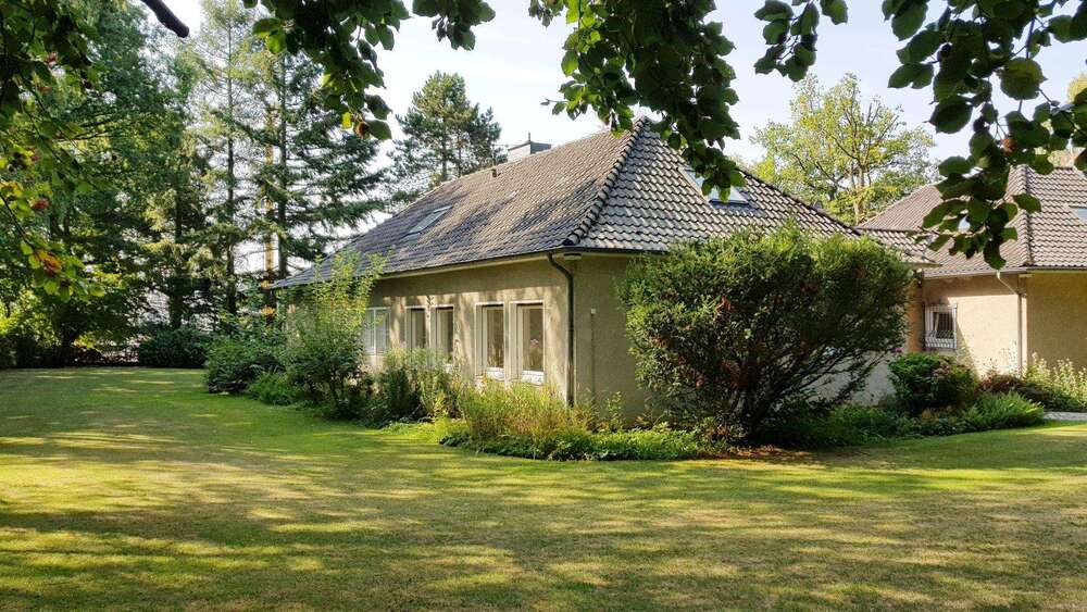 Einfamilienhaus Georgsmarienenhütte - 6 Zimmer, 220 m&sup2;, 1.550&euro; | Angebot:26465504