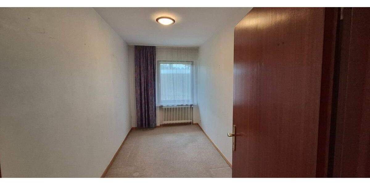 Wohnen auf einer Ebene mit Ausbaumöglichkeit - EBK - Vollkeller - Tiefgarage - Ausbaupotenzial - Bungalow Gorleben | Angebot:25475832