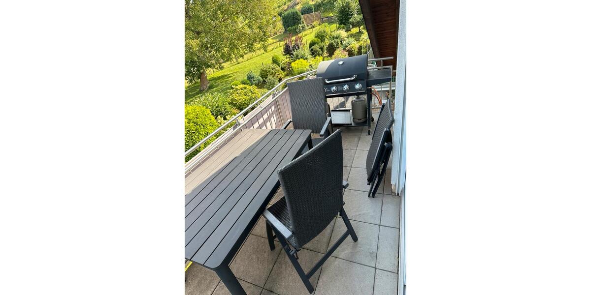 Dachgeschoßwohnung Grafschaft - 3 Zimmer, 74 m&sup2;, 1.200&euro; | Angebot:26055741