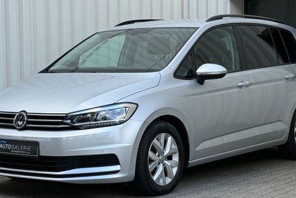 VW Touran 198.850 km 11.380 &euro; Neumünster 24536
