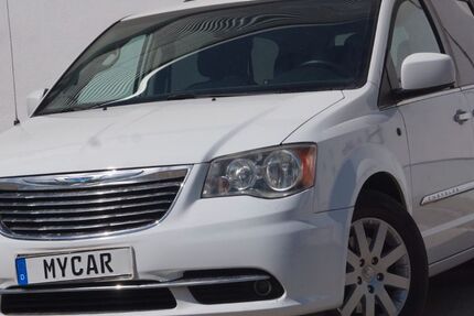 Chrysler Voyager 128.640 km 12.499 &euro; Berlin 13051
