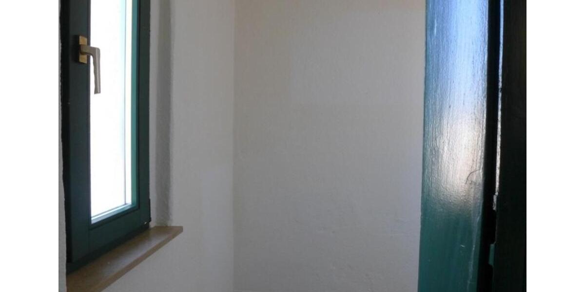 Dachgeschoßwohnung Chemnitz Bernsdorf - 3 Zimmer, 67 m&sup2;, 66.000&euro; | Angebot:25218828