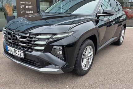Hyundai TUCSON 5.000 km 37.590 &euro; Cham 93413