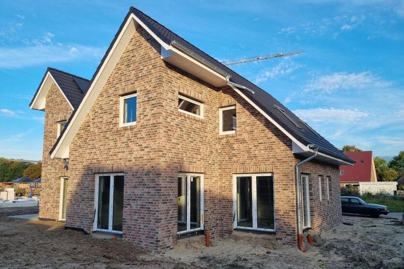 Neubau Doppelhaushälfte in begehrter Lage zimmer