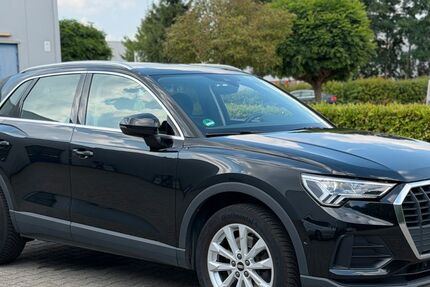 Audi Q3 94.574 km 23.990 &euro; Alsdorf 52477