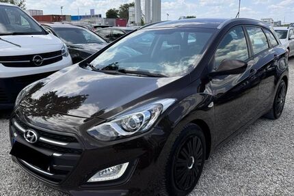 Hyundai i30 122.000 km 3.990 &euro; München 81829
