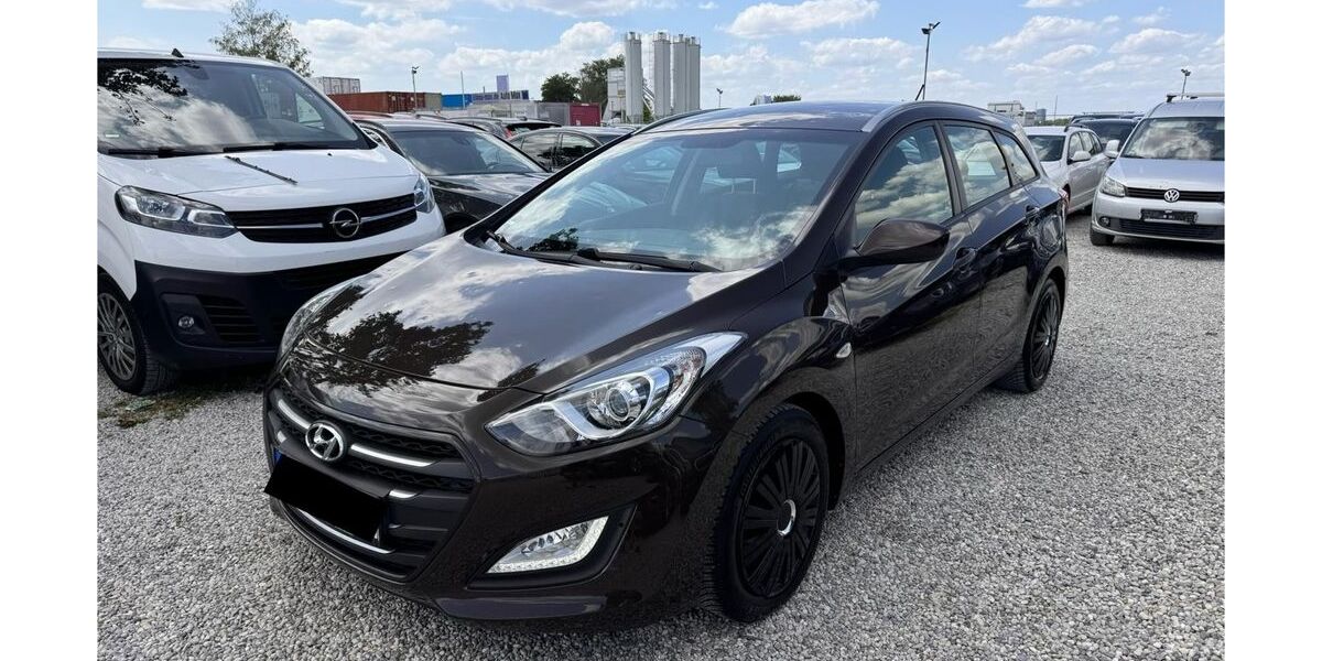 Hyundai i30 122.000 km 3.990 &euro; München 81829