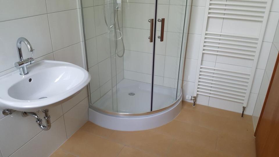 Mehrfamilienhaus, Wohnhaus Dassel - 8 Zimmer, 235 m&sup2;, 220.000&euro; | Angebot:27025388