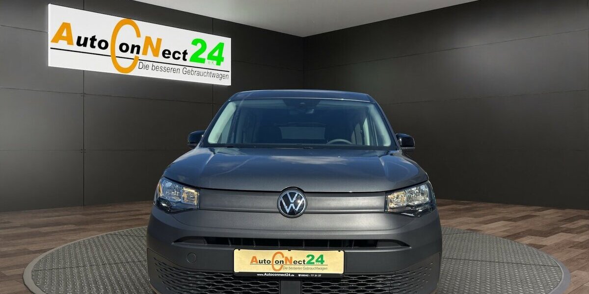 VW Caddy Maxi 2.0 TDi *5-Sitzer/Trennwand/Navi/PDC* 26.003 km 30.690 &euro; Bamberg 96052