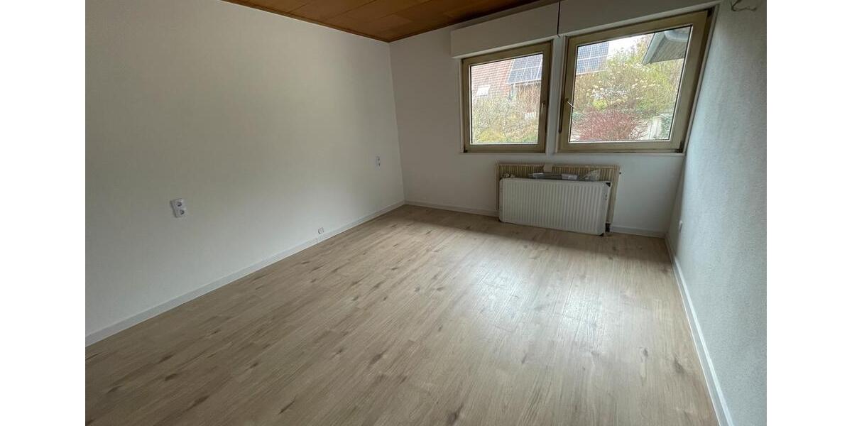 Mehrfamilienhaus, Wohnhaus Ebenweiler - 6.5 Zimmer, 157 m&sup2;, 1.960&euro; | Angebot:26125622