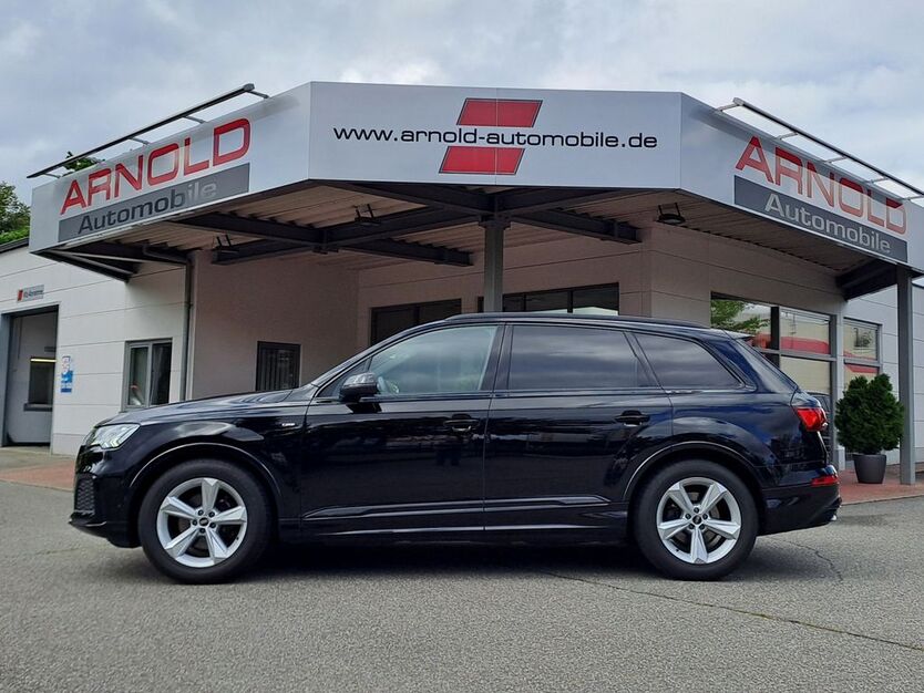Audi Q7 111.800 km 48.500 € Chemnitz 09130