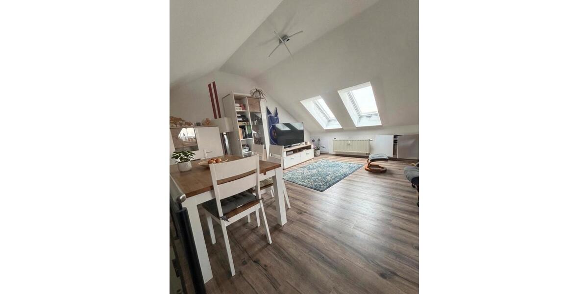 Dachgeschoßwohnung Schleiz - 3 Zimmer, 95 m&sup2;, 700&euro; | Angebot:26539582