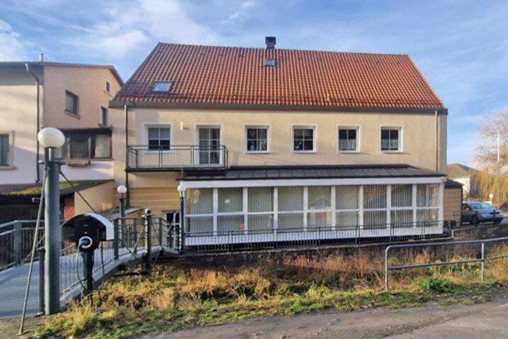 Gewerbeobjekt Wallenfels - 4 Zimmer, 210.000&euro; | Angebot:23981595