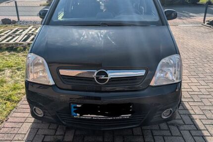 Opel Meriva 108.000 km 2.950 &euro; Barntrup 32683