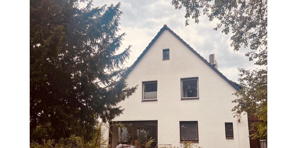 Freistehendes Einfamilienhaus am Stadtwald 6 zimmer