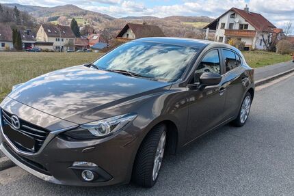 Mazda 3 205.004 km 9.950 &euro; Fürth 90768