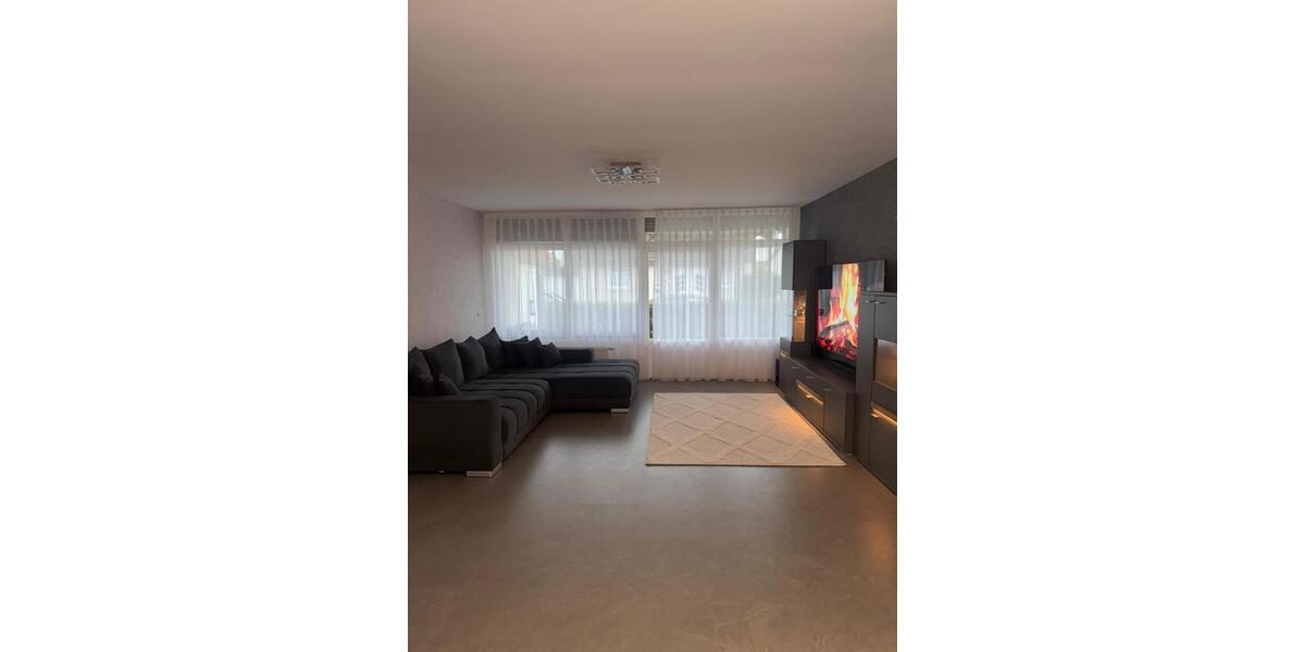Erdgeschoßwohnung Bad Pyrmont - 4 Zimmer, 115 m&sup2;, 230.000&euro; | Angebot:27222077