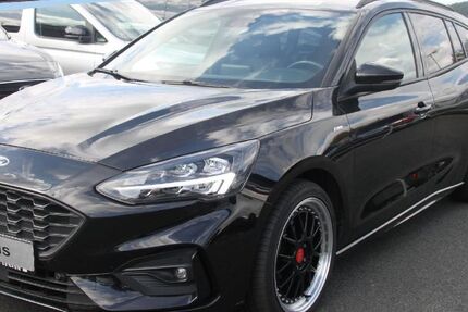 Ford Focus 82.000 km 18.990 &euro; Mittenaar 35756