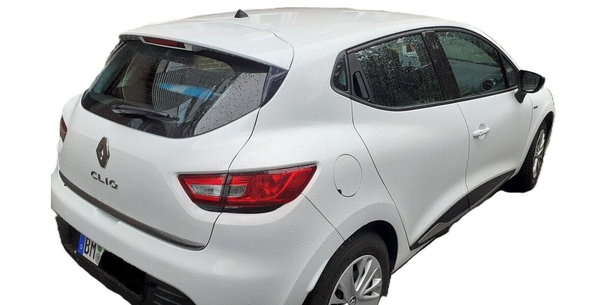 Renault Clio 77.000 km 8.500 &euro; Aachen 52058