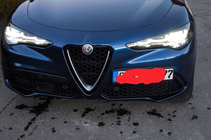 Alfa Romeo Stelvio 153.600 km 22.900 &euro; Garmisch-Partenkirchen 82494