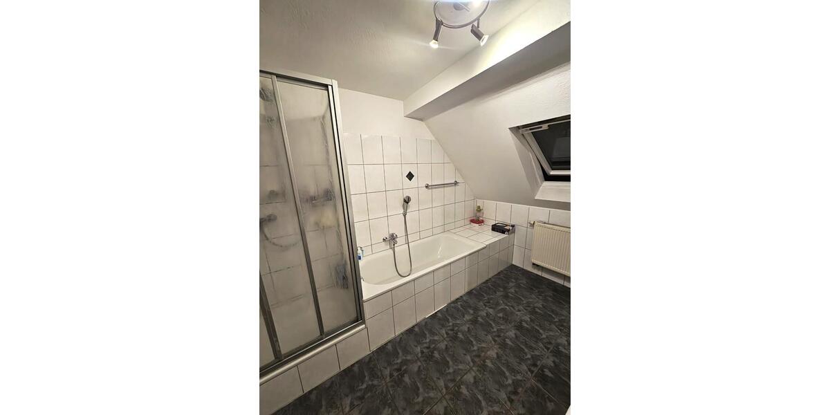 Dachgeschoßwohnung Bad Kreuznach Bad Münster am Stein-Ebernburg - 3 Zimmer, 80 m&sup2;, 750&euro; | Angebot:26560329