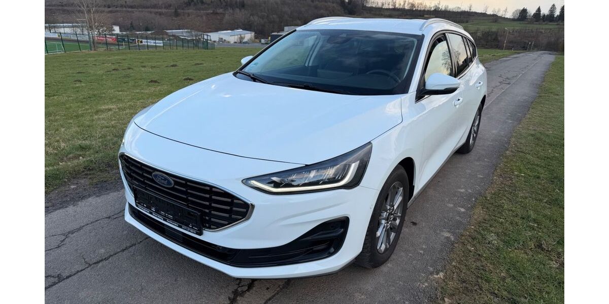 Ford Focus 6.000 km 20.990 &euro; Kirchhundem 57399