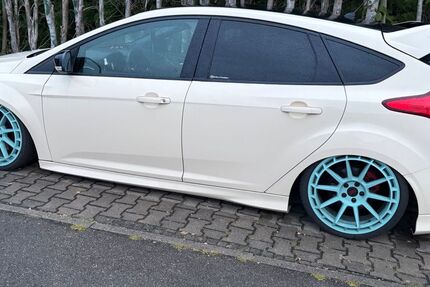 Ford Focus 76.500 km 14.900 &euro; Herbrechtingen 89542