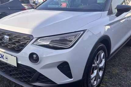 Seat Arona 27.900 km 22.490 &euro; Grünberg 35305