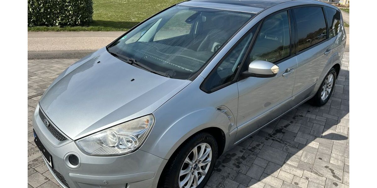 Ford S-Max 213.000 km 5.950 &euro; Bad Münstereifel 53902