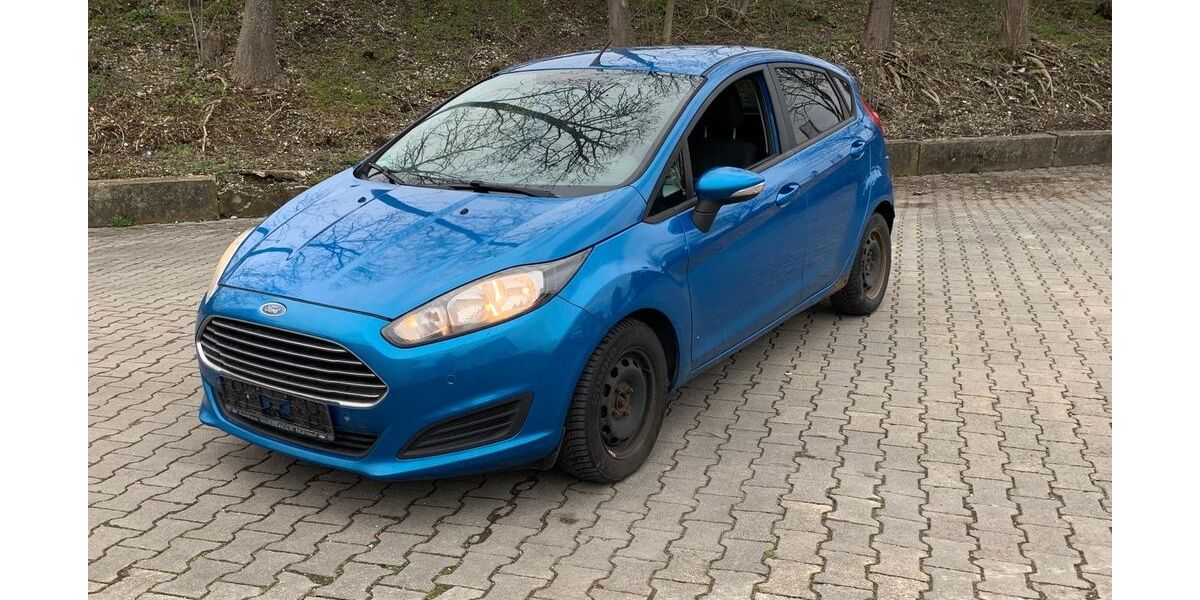 Ford Fiesta 245.971 km 2.499 &euro; München 81243