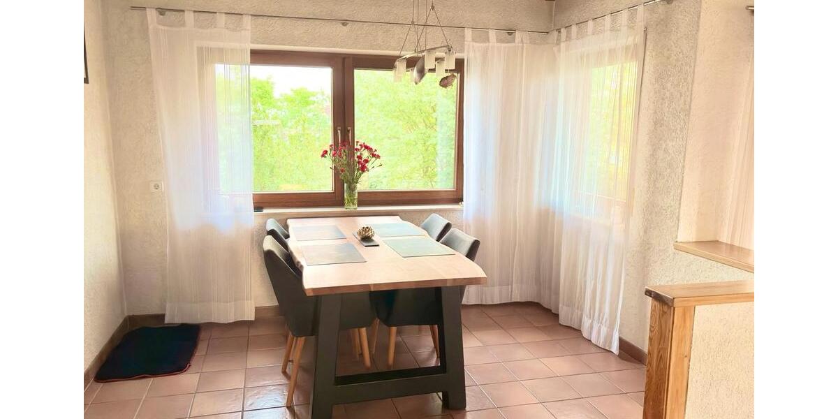 Doppelhaushälfte Schwieberdingen - 8 Zimmer, 172 m&sup2;, 730.000&euro; | Angebot:26688876