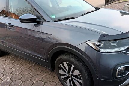VW T-Cross 8.700 km 20.450 &euro; Wolfsburg 38446