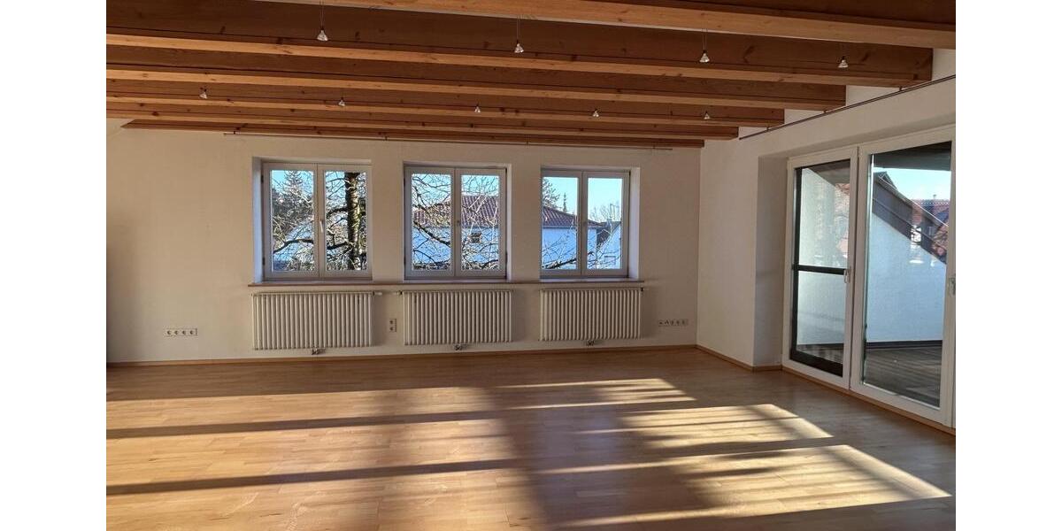 Dachgeschoßwohnung Karlshuld - 3 Zimmer, 140 m&sup2;, 1.250&euro; | Angebot:25145331