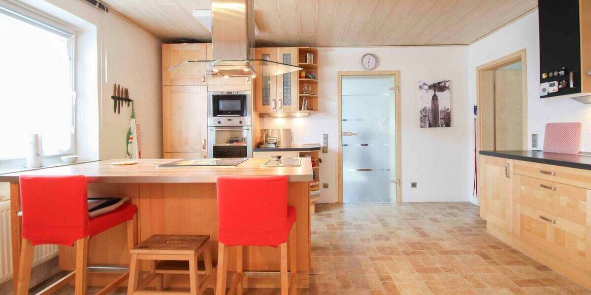 Mehrfamilienhaus, Wohnhaus Pfaffenhofen an der Ilm Pfaffenhofen a d Ilm - 6 Zimmer, 370 m&sup2;, 925.000&euro; | Angebot:25999306