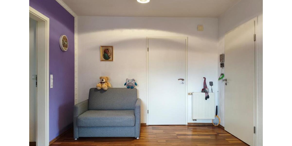 Dachgeschoßwohnung Delmenhorst - 3 Zimmer, 80 m&sup2;, 870&euro; | Angebot:24963121