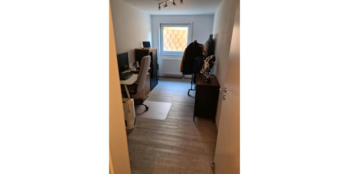 Erdgeschoßwohnung Gernsbach - 4 Zimmer, 98 m&sup2;, 369.000&euro; | Angebot:26102810