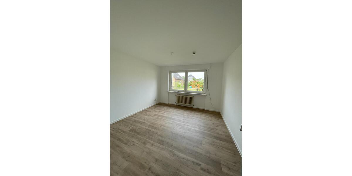 Hochparterre Spenge - 3 Zimmer, 79 m&sup2;, 595&euro; | Angebot:24703844