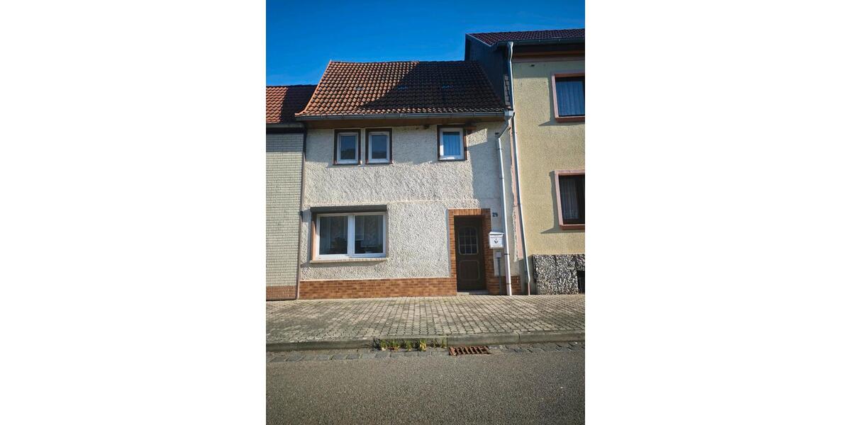 Reihenhaus Wallhausen - 4 Zimmer, 97 m&sup2;, 67.000&euro; | Angebot:26379133