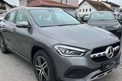 Mercedes-Benz GLA 250 37.000 km 28.990 &euro; Roding 93426