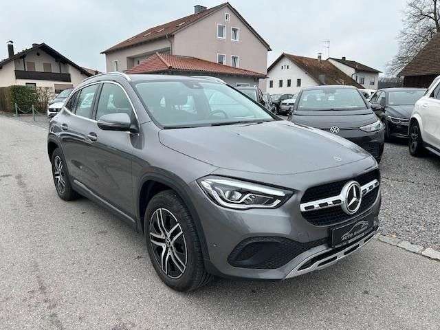 Mercedes-Benz GLA 250 37.000 km 28.990 &euro; Roding 93426
