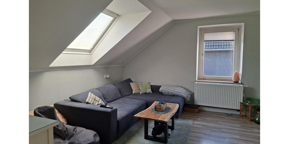 Dachgeschoßwohnung Mülheim an der Ruhr Menden-Holthausen - 2.5 Zimmer, 60 m&sup2;, 510&euro; | Angebot:24839165