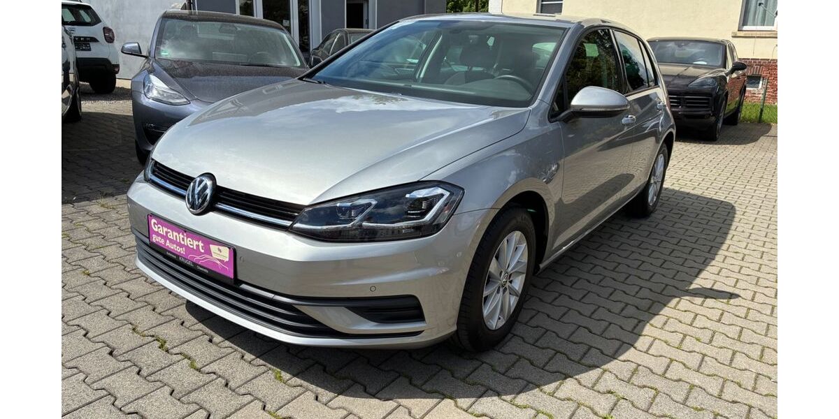 VW Golf 99.000 km 11.990 &euro; Chemnitz 09116